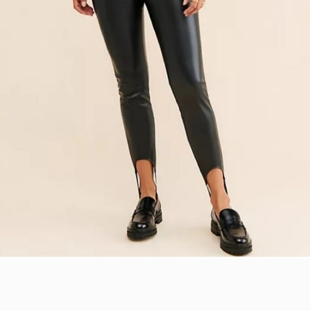 Anthropologie WeWoreWhat Vegan Leather Stirrup Leggings Womens Xs Black Sexy - Picture 3 of 8